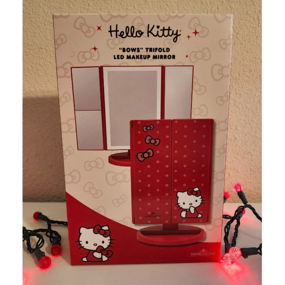 🎀 Hello Kitty Bows TriFold LED Makeup Mirror – Cute & Functional! ✨